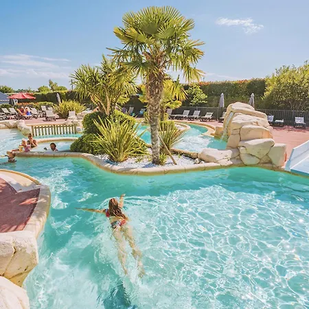 Mobilhome Moderne Avec Grande Terrasse, Pergola, * Hudimesnil